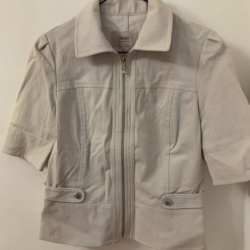 Short sleeve blazer